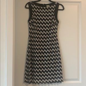 CACHE BLACK AND WHITE DRESS